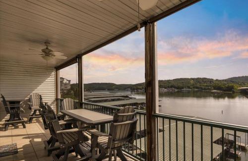 Camdenton Casa | Lake Condo