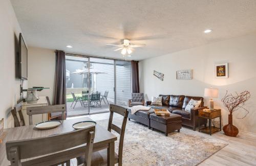 Walden on Lake Conroe Apartamento | Lake Conroe Condo Patio and Water Views