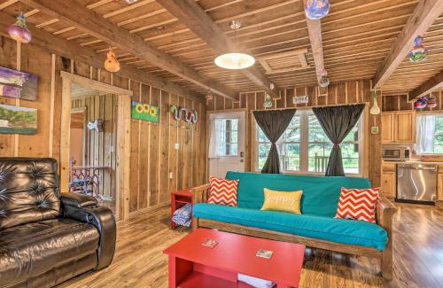 Albany Casa | Lake Cumberland Area Cabin - 4 Mi to Lake!