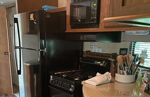 Nancy Alquiler De RV | Lake Cumberland Camper Rental, 2 miles from Wolf Creek Marina