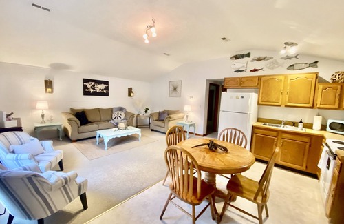 Monticello Casa | LAKE CUMBERLAND Cozy retreat, close to Cumberland Point Ramp & Conley Bottom!