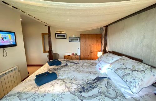 Tebay Casa | Lake District romantic get away in 1 acre gardens off M6