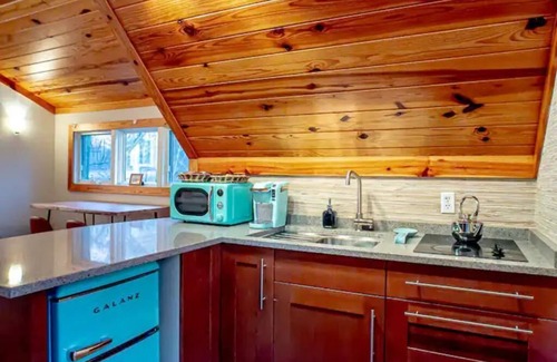 Shorewood-Tower Hills-Harbert Cabina | Lake Effect Hideaway at Warren Dunes