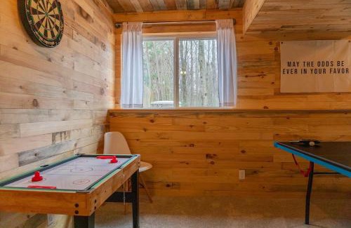 Holland Casa | Lake Effect Lodge 3 Minutes From Laketown Beach!