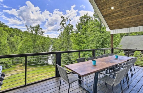 Tazewell Casa | Lake Effect on Lake Norris