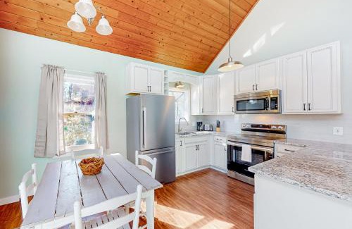 Franklin Casa | Lake Emory Gem