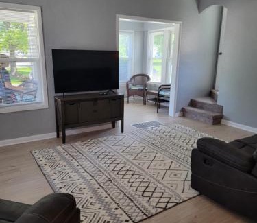 Port Clinton Casa | Lake Erie Beach Hutch