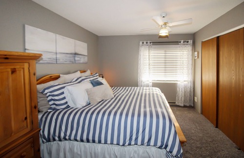 Oak Harbor Condominio | Lake Erie Escape! 1 Bed Condo in Green Cove. Minutes from Magee Marsh!