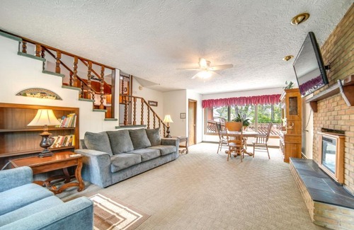 Conneaut Casa | Lake Erie Getaway with Private Pool and Yard!