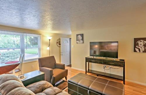 Amherst Apartamento | Lake Erie Unit with Fire Pit 30 Mi to Cedar Point!