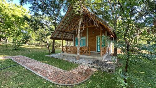 Kataragama Complejo | Lake Forest Holiday Resort
