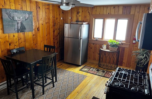 Saint Mary's Cabina | Lake Front 1-bedroom cabin in St. Mary's Glacier, Idaho Springs