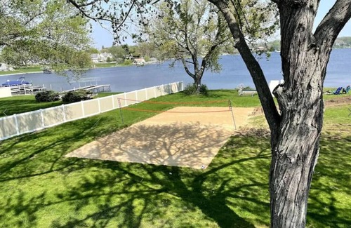 McHenry Casa | Lake Front 2.20 acre estate Private boat launch with pier