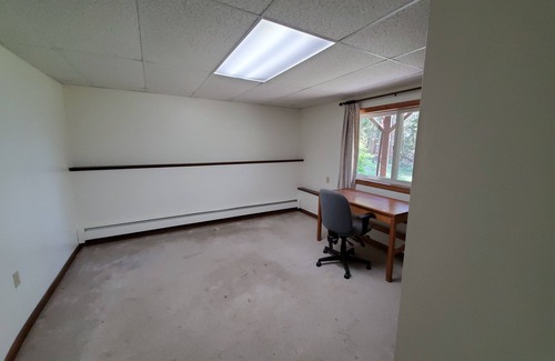 Unity Apartamento | Lake front 2 bedroom apartment located on Unity Pond. Great for Bass fishing.