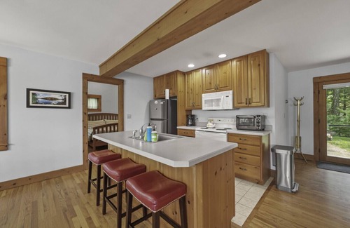 Monterey Casa | - Lake Front 4 Bdr w/ Fast Internet! -