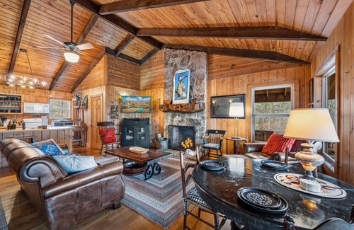 Mentone Casa | Lake Front & Access l Dock l Ping Pong