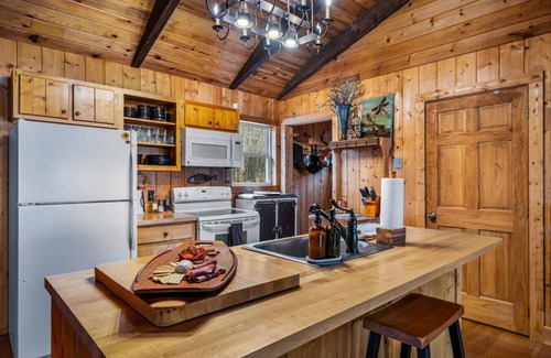 Mentone Casa | Lake Front & Access l Dock l Ping Pong