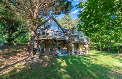 Hickory Cama Y Desayuno | Lake Front Bed & Breakfast with Boat Ramp