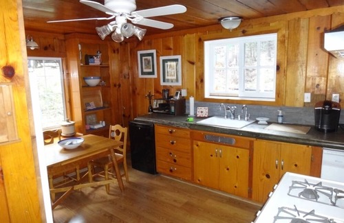 Wishon Cabina | Cabaña lago frontal con Barco deslizamiento Hermosa Bass Lake