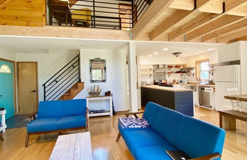 Athens Casa | Lake Front Chalet in Catskill close to Skii Slopes