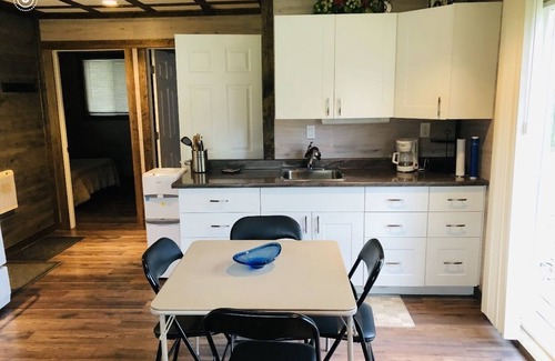Lac du Bonnet Cabina | Lake front cottage on Lee River Road / Lac du Bonnet