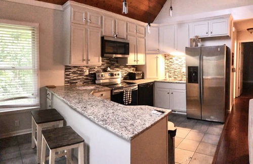 Eatonton Casa | Lake Front Escape from Hussle and Bussle