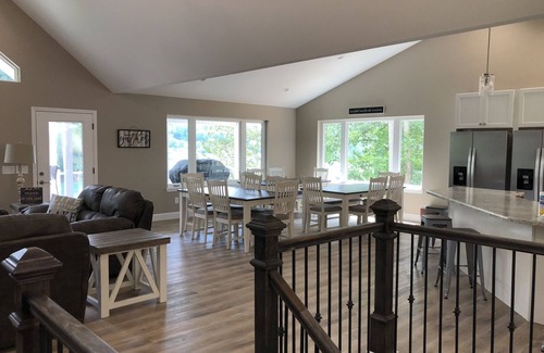 La Follette Casa | Lake Front - Gorgeous views, 6 bedroom/ 6 1/2 baths, 2 refrigerators/dishwashers