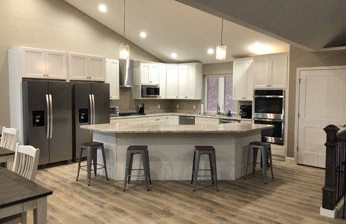 La Follette Casa | Lake Front - Gorgeous views, 6 bedroom/ 6 1/2 baths, 2 refrigerators/dishwashers