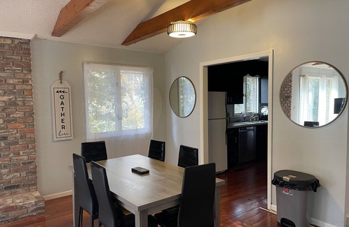 Arcadia Lakes Casa | LAKE FRONT GUESTHOUSE