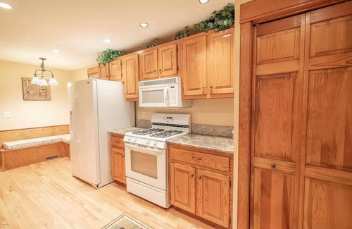 Pittsfield Casa | Lake Front Home in Heart of the Berkshires Near Jiminy Peak