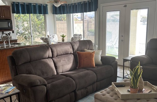 Arrowhead Lakes Casa | Lake front house in Arrowhead Lakes community.