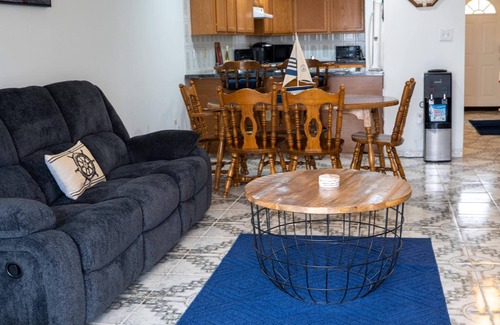 Mineral Casa | Lake Front next to Brewery with Boat Slip and Tennis Court
