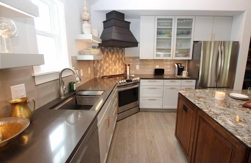 Country Club Estates Casa | Lake Front Pet Friendly Rehoboth Beach Home Sleeps 8