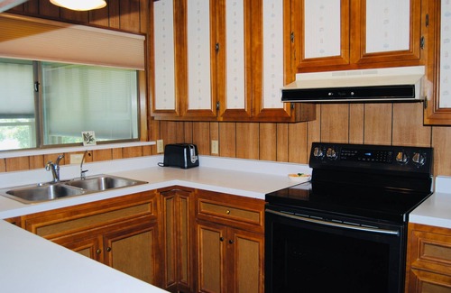 Buchanan Dam Casa | Lake Front property on Inks Lake with beautiful lake views /dock/swimming area.
