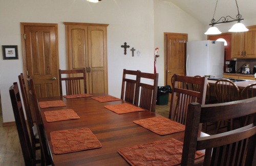 Florien Casa | Lake front property 3 bedroom with big back porch.