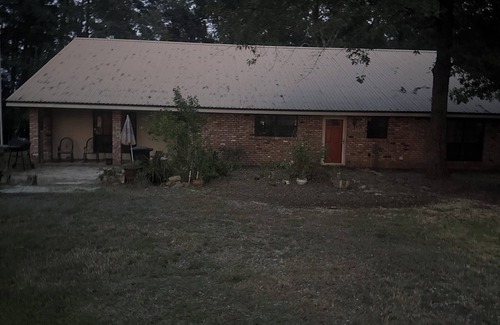 Florien Casa | Lake front property 3 bedroom with big back porch.