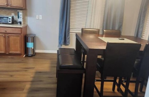 Newnan Casa | lake front property in a beautiful subdivision