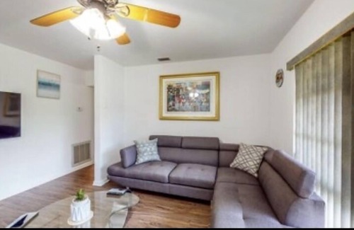 Hernando Casa | Lake front, sleeps 10, outside Jacuzzi, bike trail! 2 kayaks available!