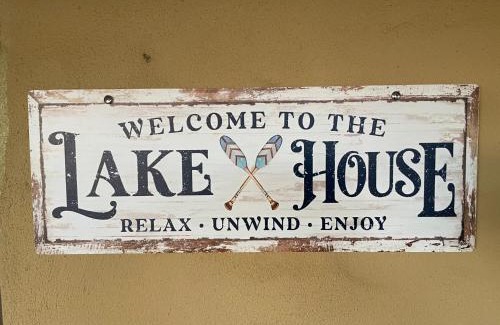 Lake Albert Casa | Lake Front, Sunset Views