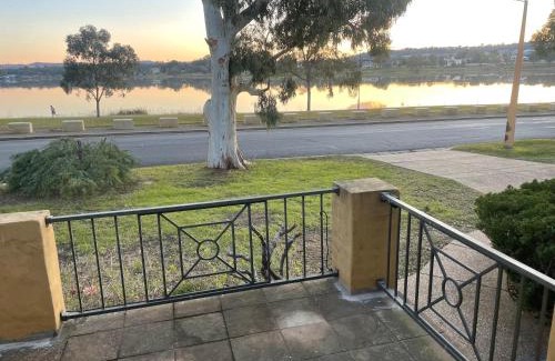 Lake Albert Casa | Lake Front, Sunset Views