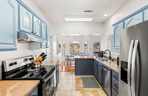 Loudon Casa | Lake Front