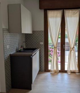Torri del Benaco Apartamento | Lake Garda Renovated Apartment