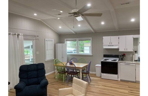 Macon Casa | Lake Gaston, Dock/Boat Slip, Private Ramp, Fishing, Renovated, NEW LISTING
