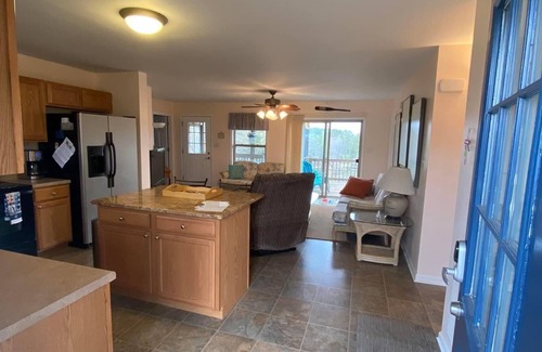 Bracey Casa | Lake Gaston Retreat!