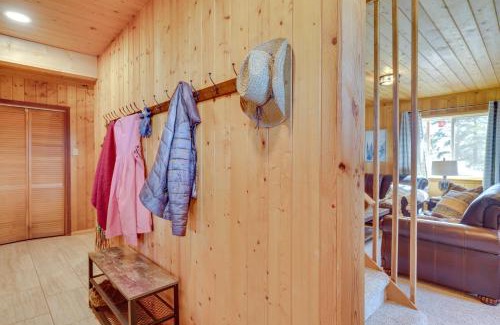 Lake George Casa | Lake George Cabin with Deck and Mountain Views!