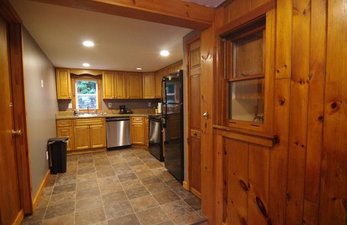 Lake George Cabina | Lake George Diamond Point 3 Bed / 2 Ba two story Cabin