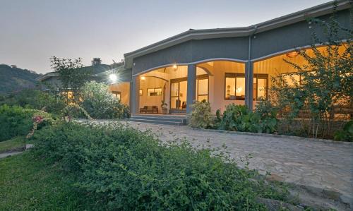 Kasese Complejo | Lake George View Golf Resort