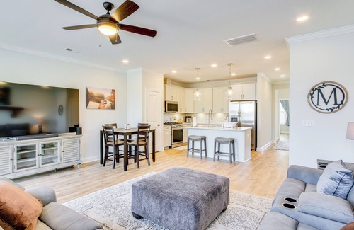 Greenwood Casa | Lake Greenwood Getaway w/ Docks & Waterfront Views