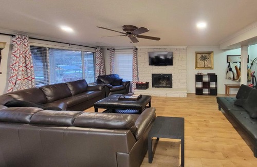Piney Casa | Lake Hamilton Home 8 Mi to Oaklawn Racing Resort!