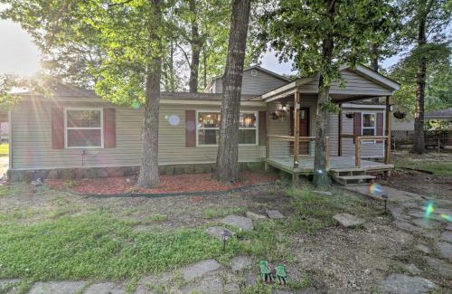 Piney Casa | Lake Hamilton Home with Dock 8 Mi to Hot Springs NP